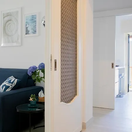 Nuovo Sulla Con Larga Terrazza Di 70 Mq E Posto Auto Privato Apartment